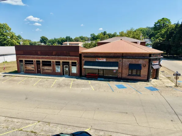 390 S Main St, Black, MO 63638
