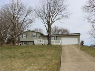 6910 Lavonne Ave NE, Canton, OH 44721