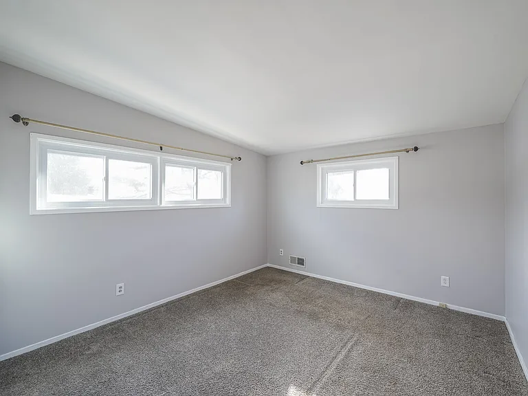 2303 Pinneberg Ave — Photo 43