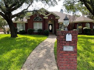 716 Stoneridge Dr, Hewitt, TX 76643