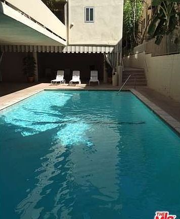 5th image of 525 N Sycamore Ave APT 429
