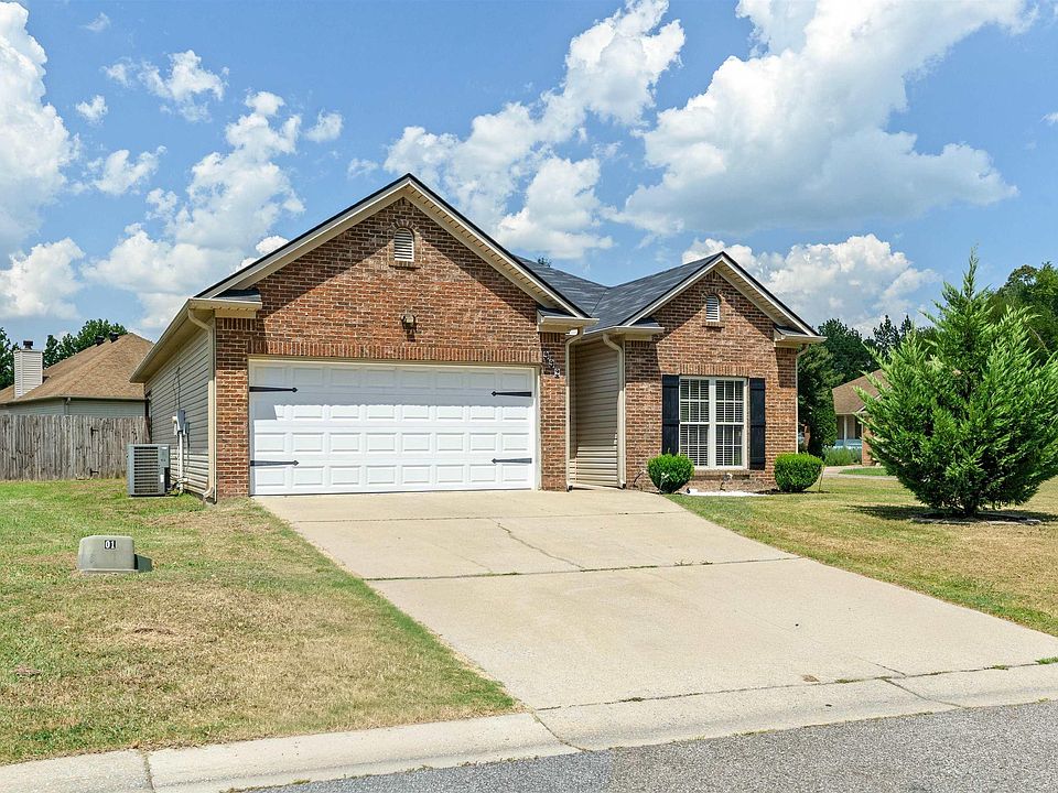 1st image of 992 Meriweather Dr