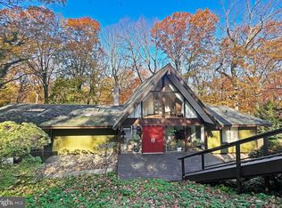 350 Danell Rd, Wayne, PA 19087