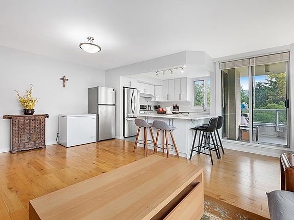 2nd image of 7321 Halifax St #601