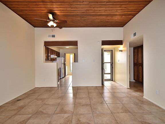 4th image of 2822 Plaza Rojo