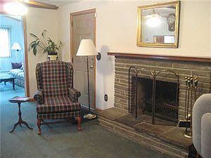 4th image of 343 Carrollwood Dr