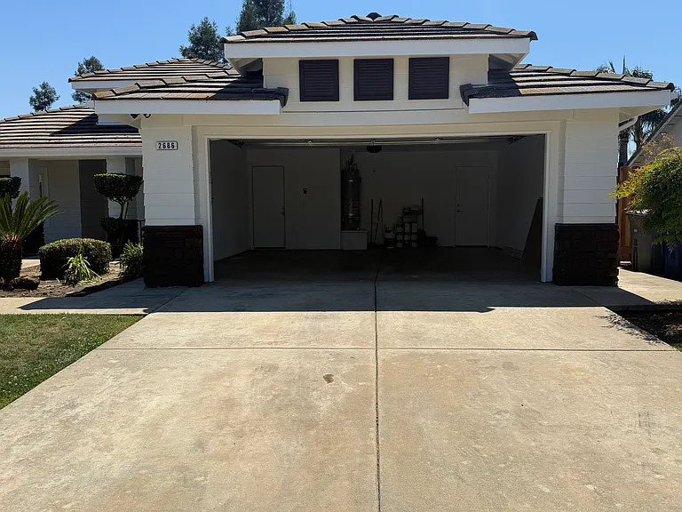 2686 Beverly Ave — Photo 25