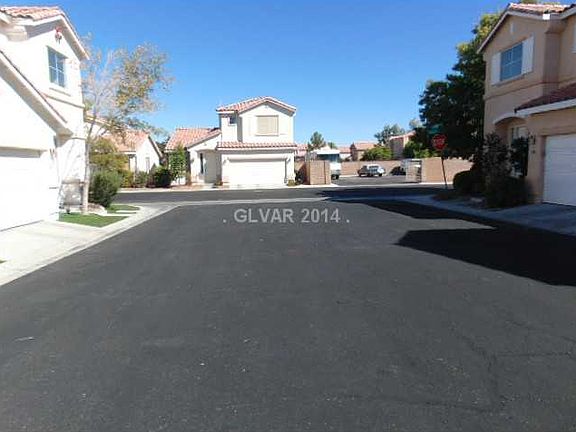 5th image of 813 Rocky Park Ct