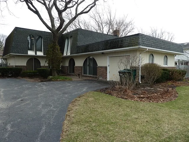 2765 Greenwood Rd photo 1