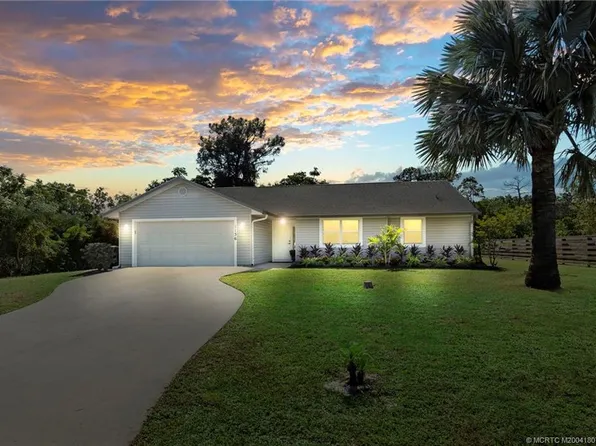 1136 SE 14th St, Stuart, FL 34996