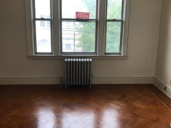 Front bedroom