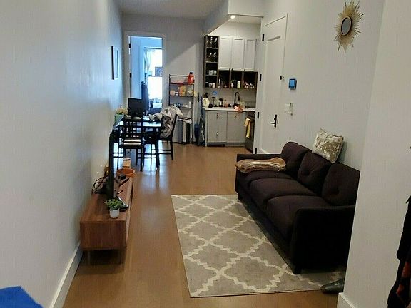 4th image of 331 Vernon Ave #3A
