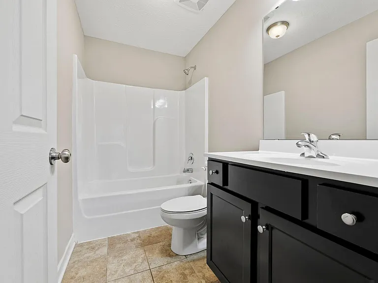 730 Village Creek Dr #B — Photo 8
