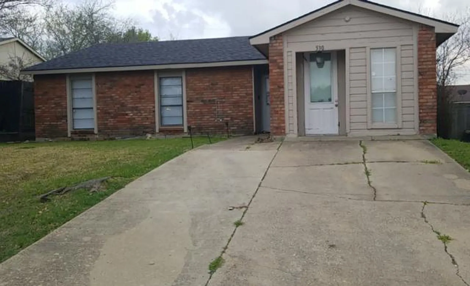 Beautiful 3 Bedroom 2 Bathroom in Allen! — Photo 1