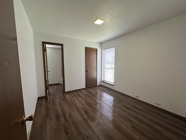 2318 Double Tree Ln — Photo 9