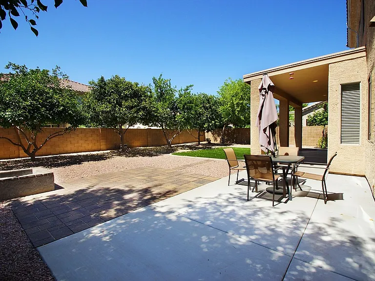 239 W Desert Ave — Photo 14