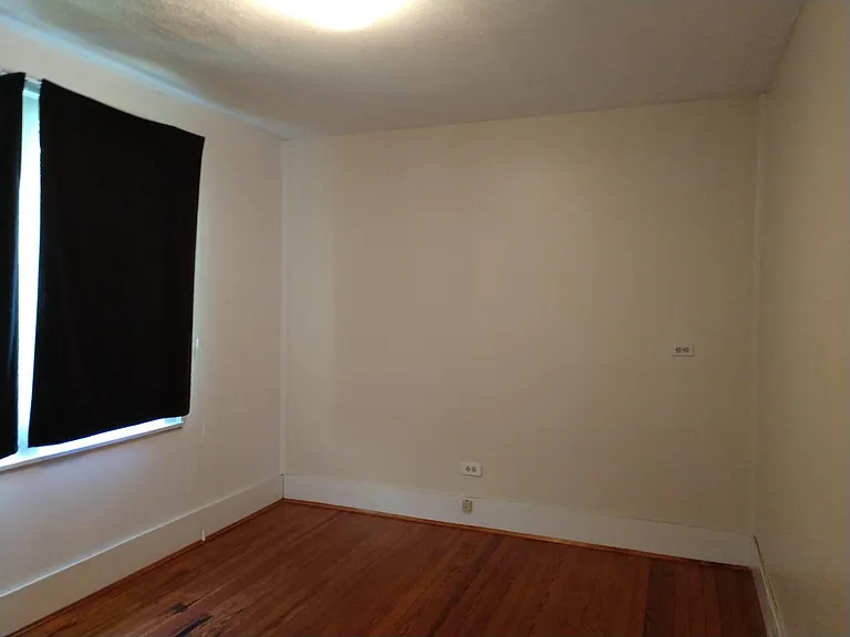 3538 Linwood Ave — Photo 7