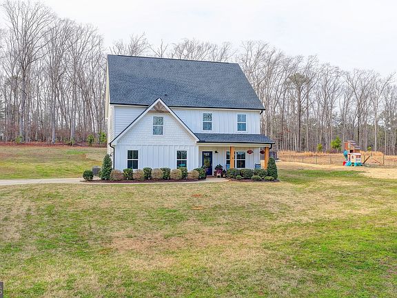 2nd image of 1179 Simmons Rd