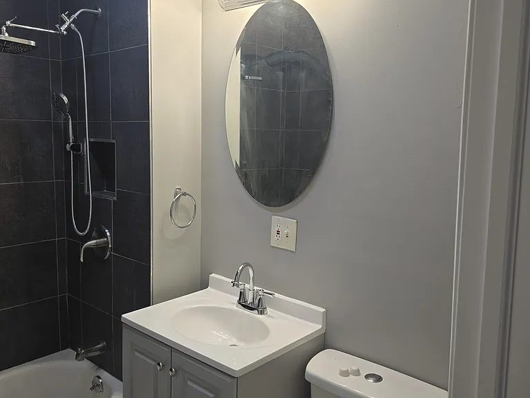 132 Randolph Ave #2 — Photo 9