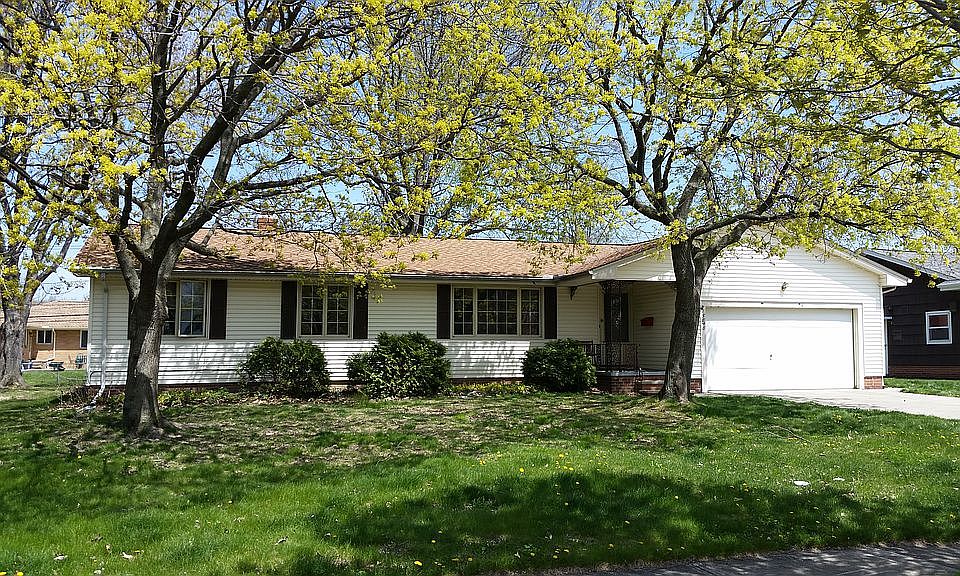 1st image of 15848 Maureen Dr