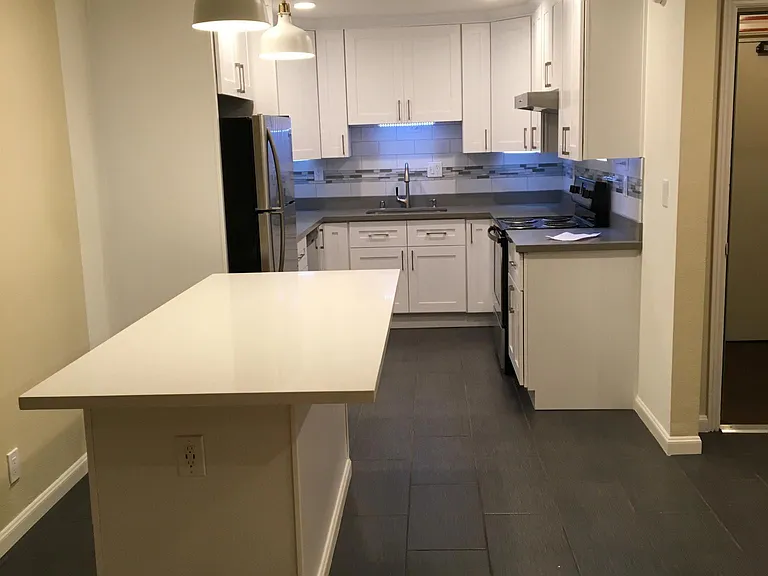119 Franklin Ave #1 — Photo 29