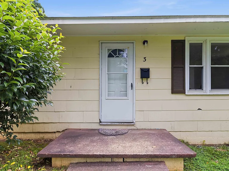 3 Pine Ln — Photo 3