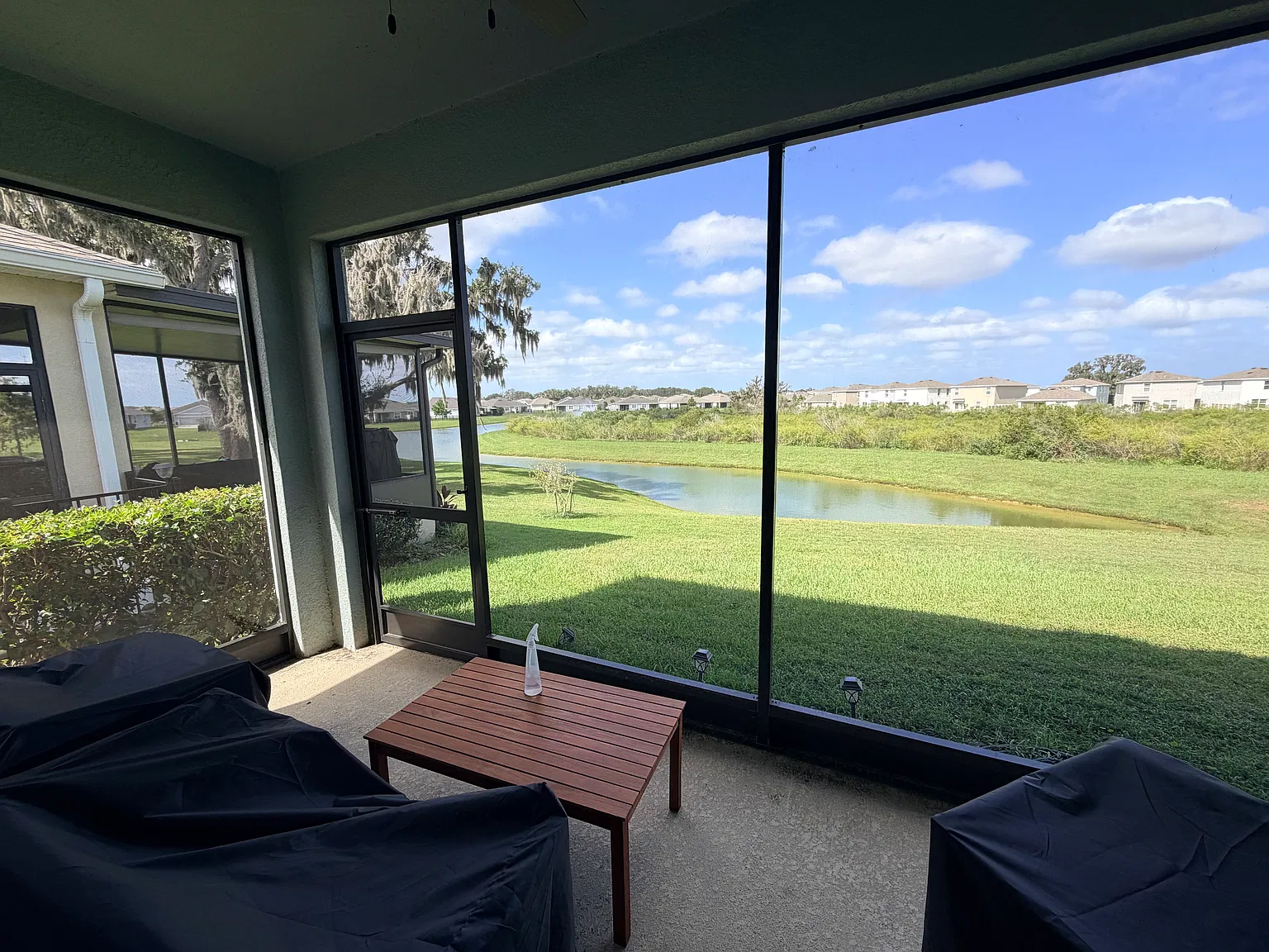 3 bed, 1587 sqft, $2,300 — Photo 2