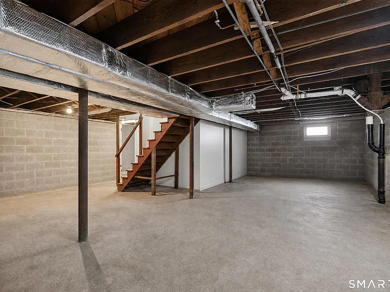 11 Stratfield Pl — Photo 33