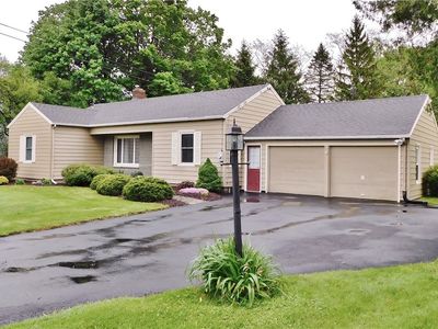 4284 Cleveland Rd, Syracuse, NY, 13215