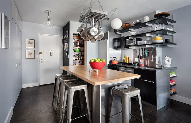 Sold by Corcoran | media 31