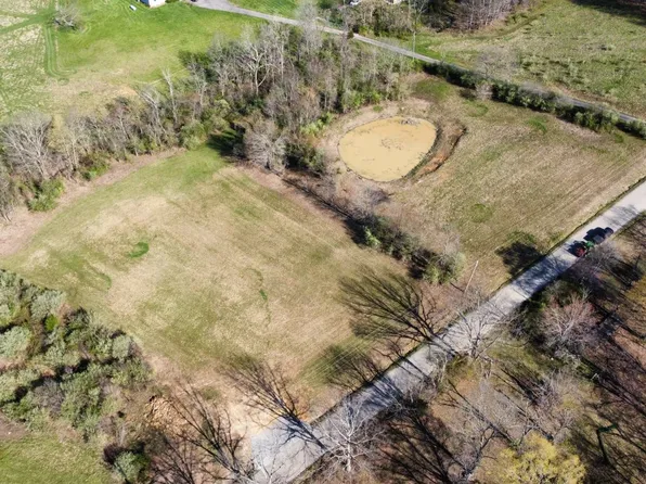2327 Debord Rd, Chillicothe, OH 45601