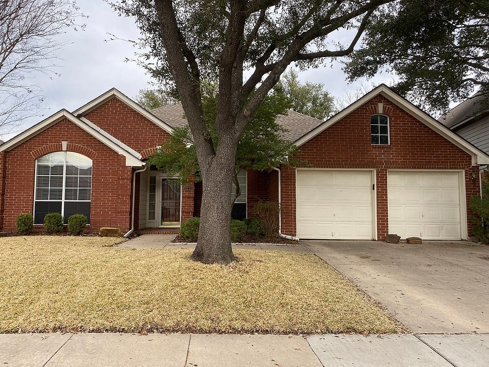 1st image of 2213 Green Hill Dr