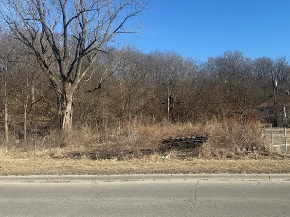 2209-11 S State St, Lockport, IL 60441