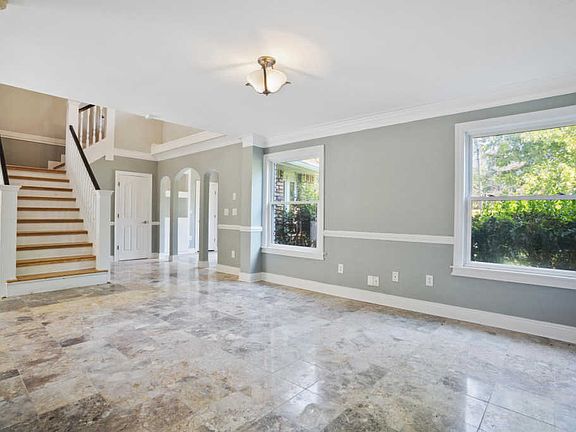 3rd image of 6213 Hermosa Dr