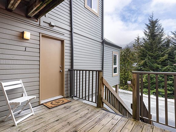 2nd image of 2166 Sarajevo Dr #1