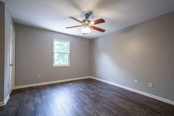 8120 W Markham St #5 — Photo 20