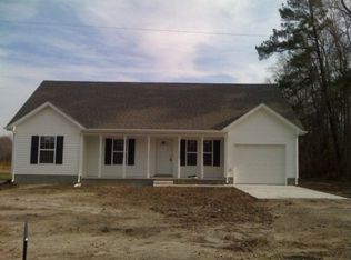 379 NW Backwoods Rd, Moyock, NC 27958