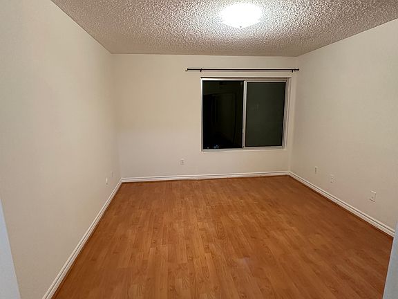 4th image of 1517 E Garfield Ave APT 76