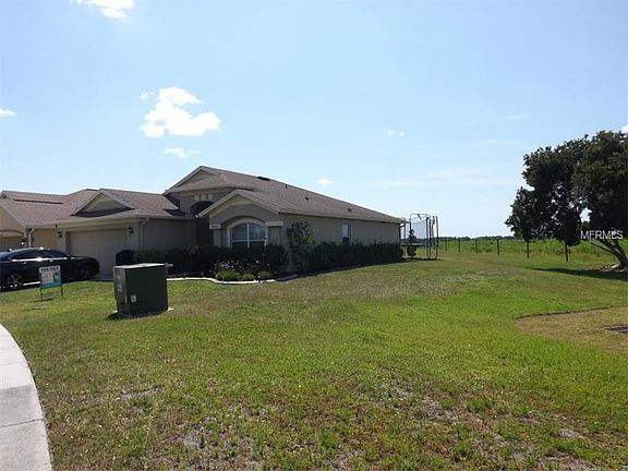 2nd image of 34243 Cliffcreek Ct