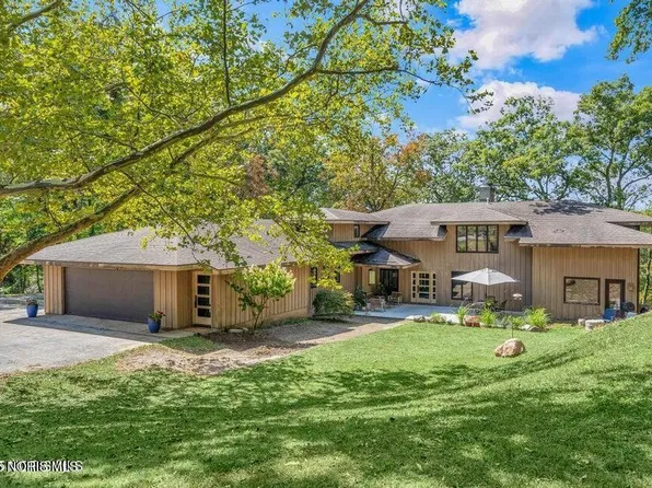 25001 W River Rd, Perrysburg, OH 43551