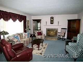 4th image of 1059 Glenheath Dr