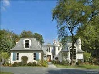 2nd image of 277 Bluffs Edge Dr