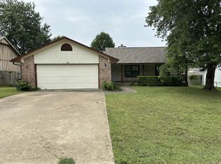 2485 W Jane Circle Dr, Fayetteville, AR 72704