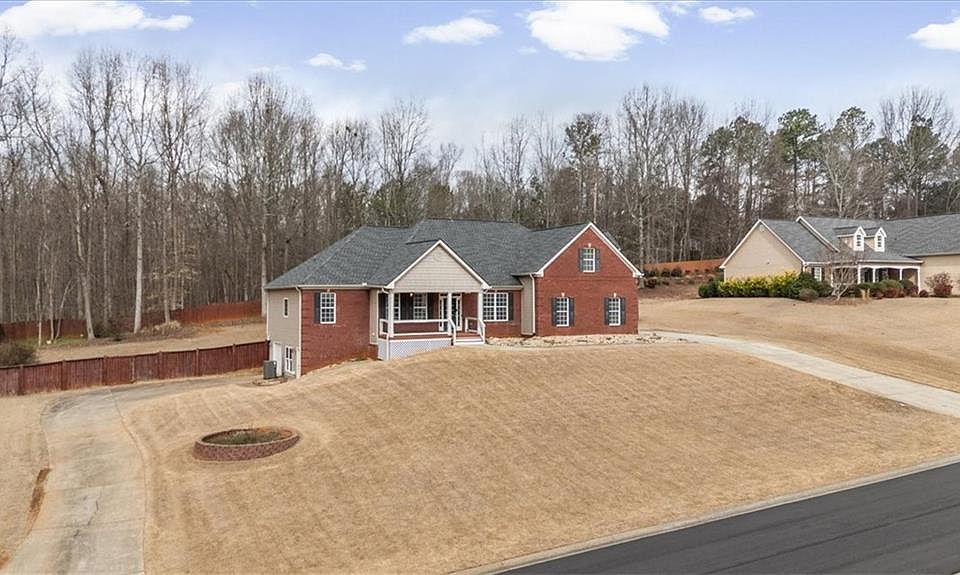 1st image of 218 Thornhill Dr