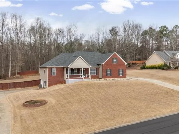 218 Thornhill Dr, Braselton, GA 30517
