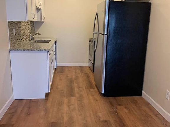 3rd image of 10213 W 34th St