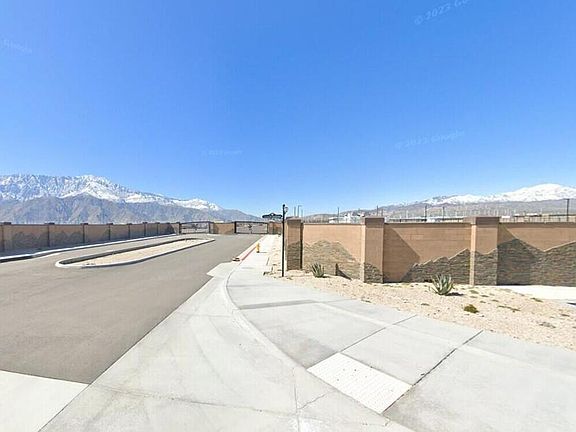 5th image of 64176 Coachillin Way #13