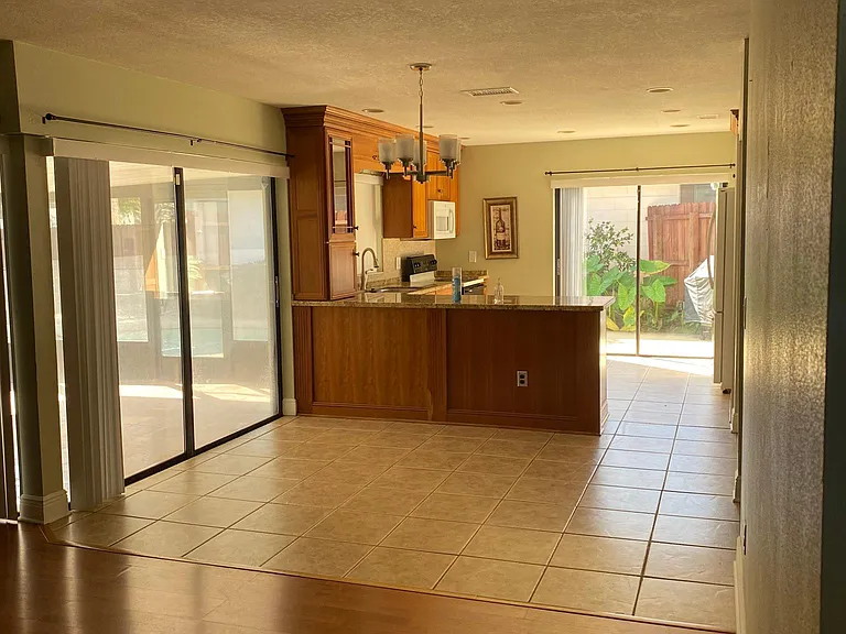 10803 Fairfield Village Dr — Photo 9