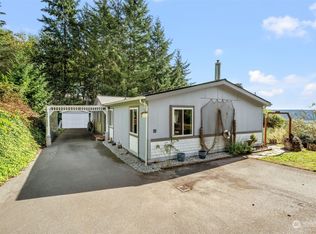 41 NE Admiral Dr, Belfair, WA