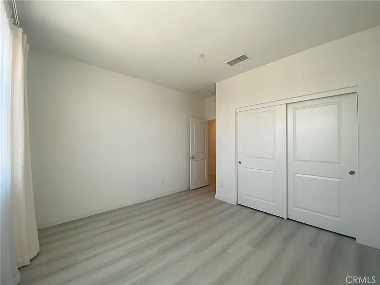 2932 E Silver Sky Dr — Photo 16